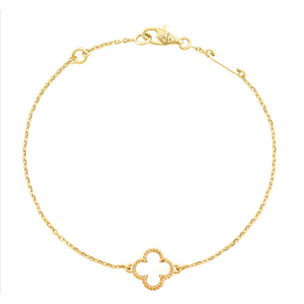 Van Cleef & Arpels Sweet Alhambra bracelet, yellow gold, mother of pearl Van Cleef & Arpels Sweet Alhambra bracelet, yellow gold, mother of pearl