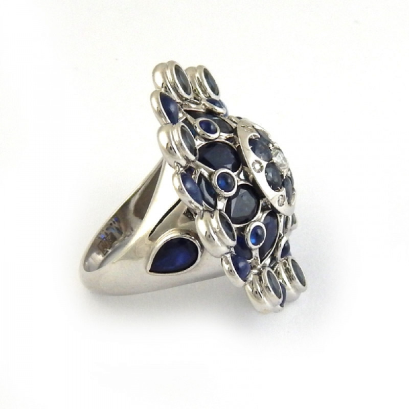 Zancan set, white gold, sapphires, diamonds Zancan set, white gold, sapphires, diamonds