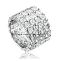 Chopard Ice Cube 4 rzędy w pełni zestaw pierścionek z diamentami i białym złotem Chopard Ice Cube 4 rzędy w pełni zestaw pierścionek z diamentami i białym złotem