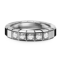 Pierścionek z białego złota Chopard Ice Cube z 1 rzędem diamentów Pierścionek z białego złota Chopard Ice Cube z 1 rzędem diamentów