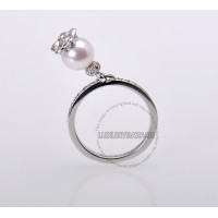 Dior 18K White Gold Diamond Pearl Dangle Ring Dior 18K White Gold Diamond Pearl Dangle Ring