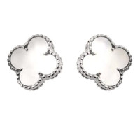 Van Cleef & Arpels earrings, white gold, mother of pearl Van Cleef & Arpels earrings, white gold, mother of pearl