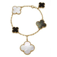Van Cleef & Arpels bracelet, yellow gold, mother of pearl Van Cleef & Arpels bracelet, yellow gold, mother of pearl