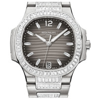 Patek Philippe Ladies Nautilus White Gold Bracelet Diamond 2013 Patek Philippe Ladies Nautilus White Gold Bracelet Diamond 2013