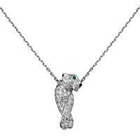 Naszyjnik Cartier Panthere de Cartier, białe złoto, diamenty, szmaragdy Naszyjnik Cartier Panthere de Cartier, białe złoto, diamenty, szmaragdy