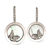 Earrings Carrera y Carrera Baile de Mariposas, white gold, diamonds, nacre Earrings Carrera y Carrera Baile de Mariposas, white gold, diamonds, nacre