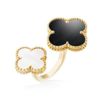 Van Cleef & Arpels Alhambra ring, yellow gold, onyx, mother-of-pearl Van Cleef & Arpels Alhambra ring, yellow gold, onyx, mother-of-pearl