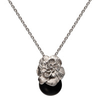 Pendant Carrera y Carrera Gardenias, white gold, onyx Pendant Carrera y Carrera Gardenias, white gold, onyx