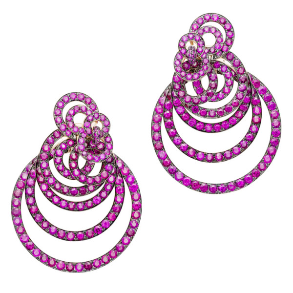 Earrings de Grisogono Gypsy, white gold, rubies Earrings de Grisogono Gypsy, white gold, rubies
