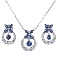 GRAFF Classic Butterfly set, white gold, diamonds, sapphires GRAFF Classic Butterfly set, white gold, diamonds, sapphires