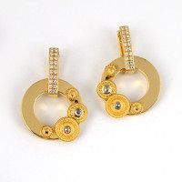 Carrera y Carrera earrings, yellow gold, diamonds Carrera y Carrera earrings, yellow gold, diamonds