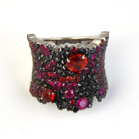 H Stern ring, white gold, diamonds, sapphires, rubies H Stern ring, white gold, diamonds, sapphires, rubies