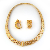 Patek Philippe necklace and earring set, yellow gold, diamonds Patek Philippe necklace and earring set, yellow gold, diamonds