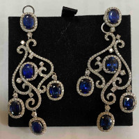 Crivelli earrings, white gold, sapphires, diamonds