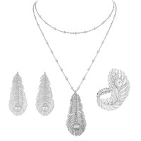 Boucheron Plume de Paon set, white gold, diamonds Boucheron Plume de Paon set, white gold, diamonds