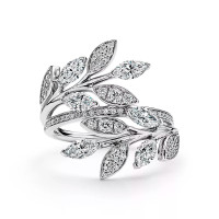 Tiffany Victoria ring, platinum, diamonds Tiffany Victoria ring, platinum, diamonds