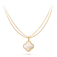 Van Cleef & Arpels Magic Alhambra long necklace, yellow gold, mother-of-pearl Van Cleef & Arpels Magic Alhambra long necklace, yellow gold, mother-of-pearl
