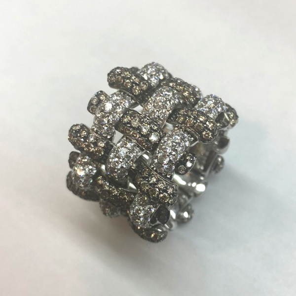 Palmiero ring, white gold, diamonds Palmiero ring, white gold, diamonds