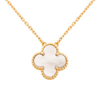 Van Cle pendantef & Arpels Vintage Alhambra, yellow gold, mother-of-pearl Van Cle pendantef & Arpels Vintage Alhambra, yellow gold, mother-of-pearl