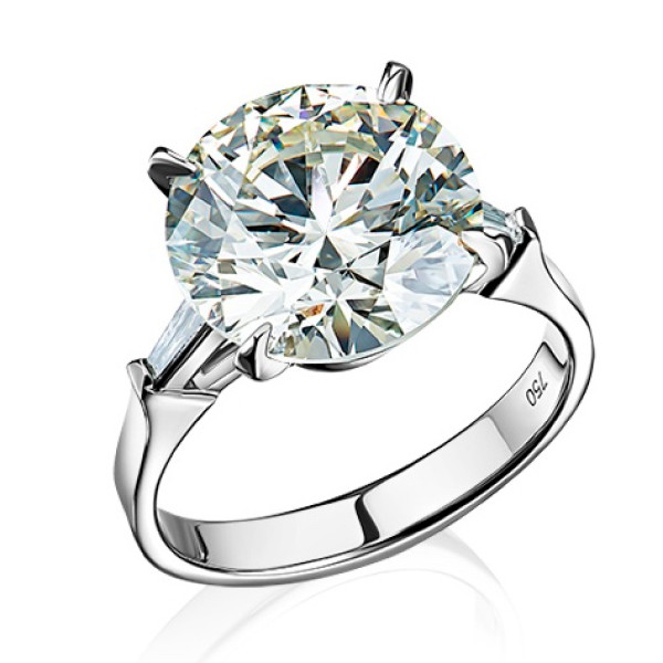 Crivelli 7.06ct diamond ring, white gold Crivelli 7.06ct diamond ring, white gold
