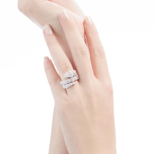 Bvlgari Serpenti Viper ring, white gold, diamonds Bvlgari Serpenti Viper ring, white gold, diamonds