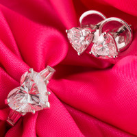Graff set, platinum, diamonds Graff set, platinum, diamonds